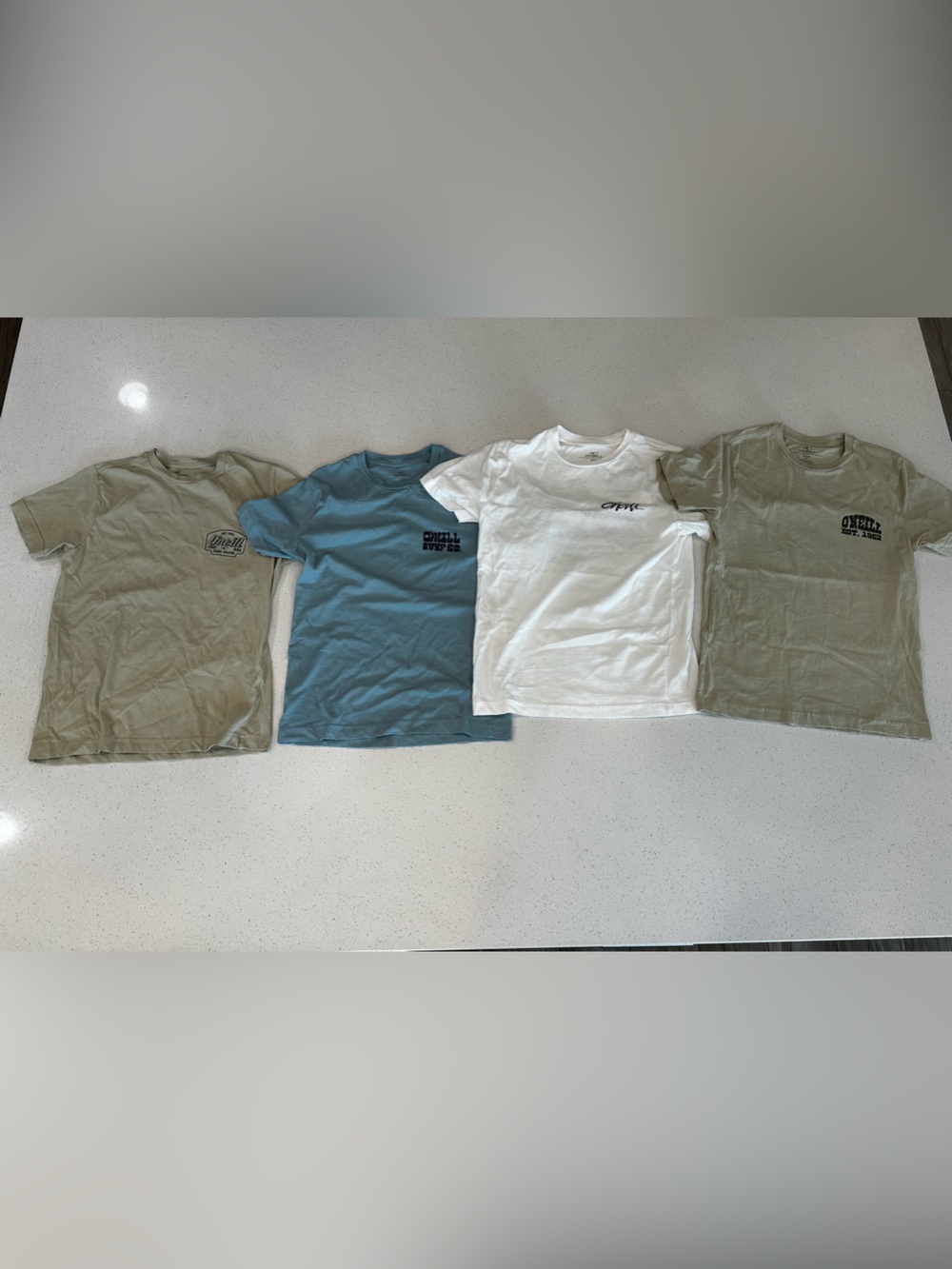 Lot of 4 O'Neill Kids Short Sleeve Tees in Olive, Blue & White